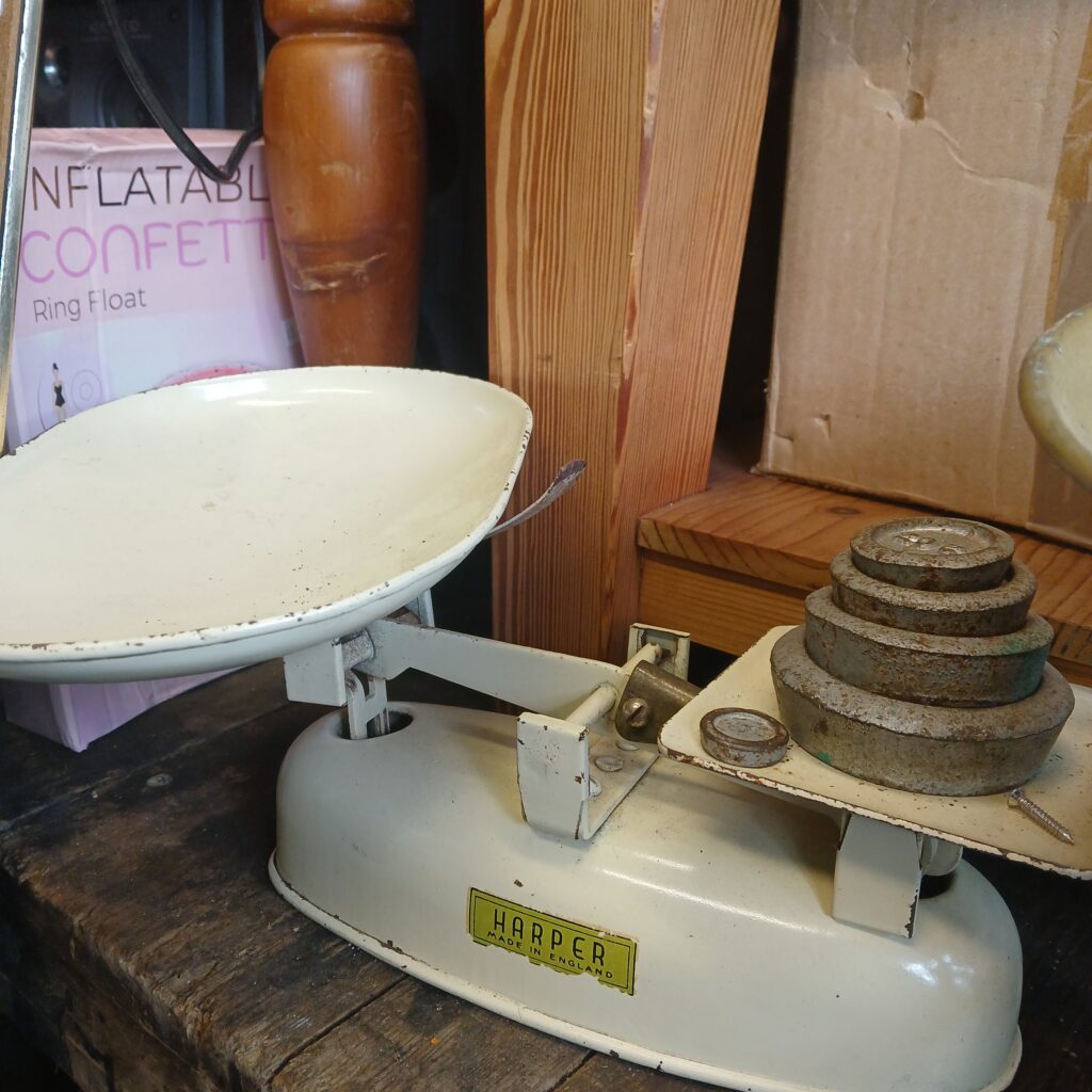 Antique Cast Iron Scales With Weights