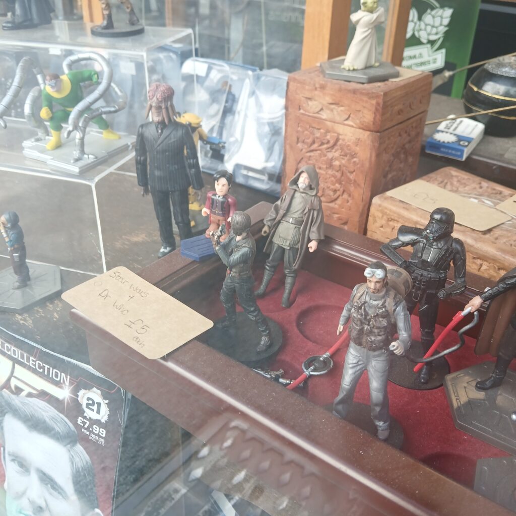 Star Wars And Dr Who Figures Retro