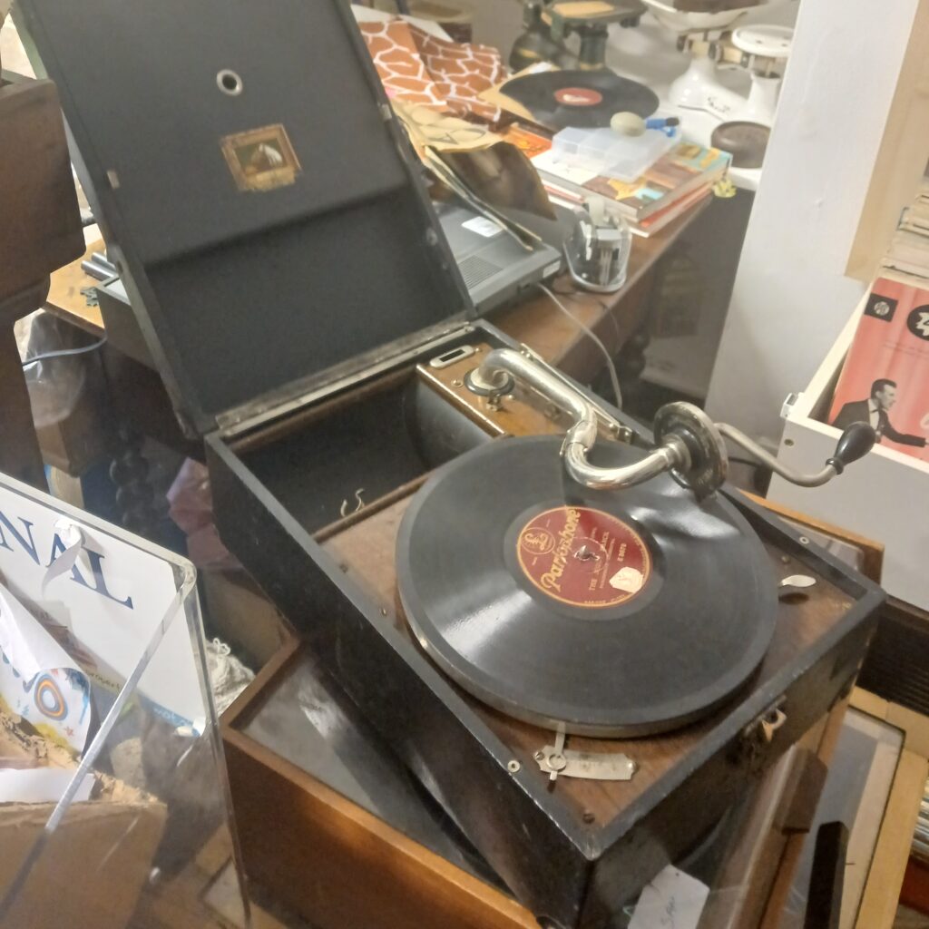 HMV Wind Up Record Player Rare Working