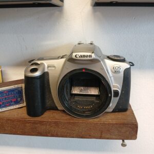 Antique Canon Camera Good Condition 3